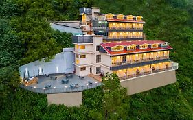 Sterling Ameris Kasauli